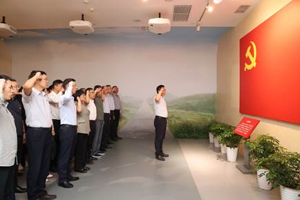 说明: //zzb.chengrenav.net/__local/E/84/24/EBFC0450DB99A849A0D2350B3BA_DA24301E_3720B.jpeg