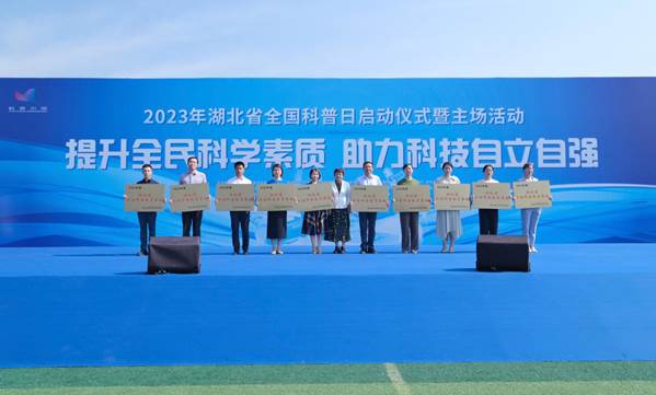说明: //www.chengrenav.net/__local/5/0E/08/C399D0291BBBD4C88C0CC6D87E8_A8B92668_2C2E3.jpg?e=.jpg