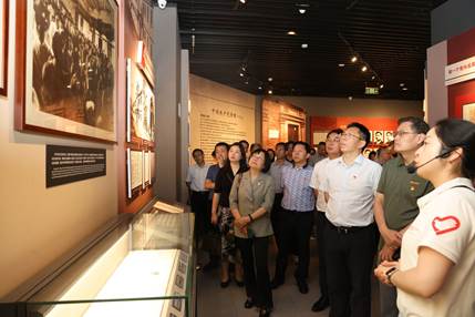 说明: //zzb.chengrenav.net/__local/6/BD/3E/186ED0FD6D6DCA23770820E1919_52C55842_4F3E4.jpeg